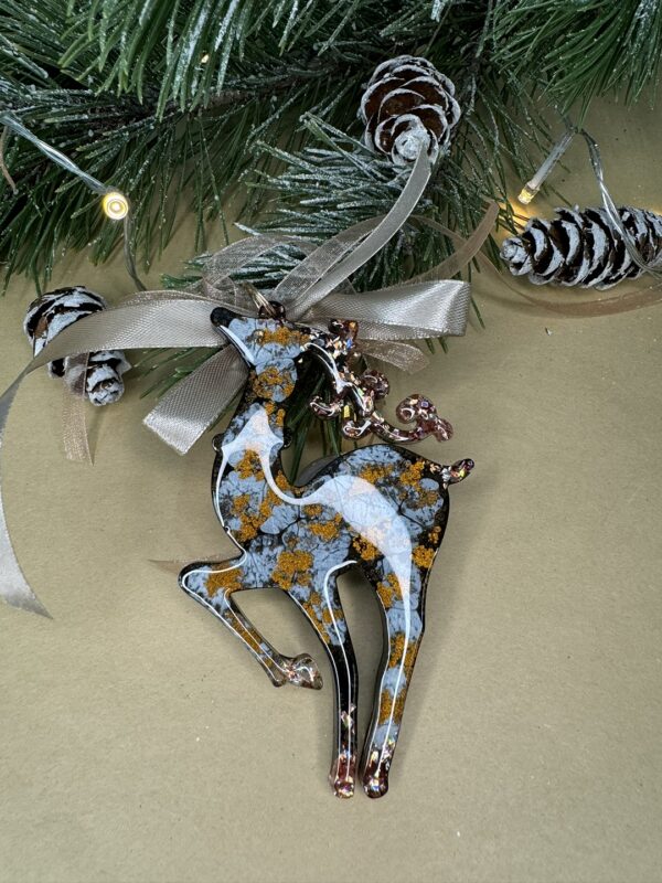 epoxi-karacsonyi-disz-6 egyedi_ karacsony_epoxi_diszek